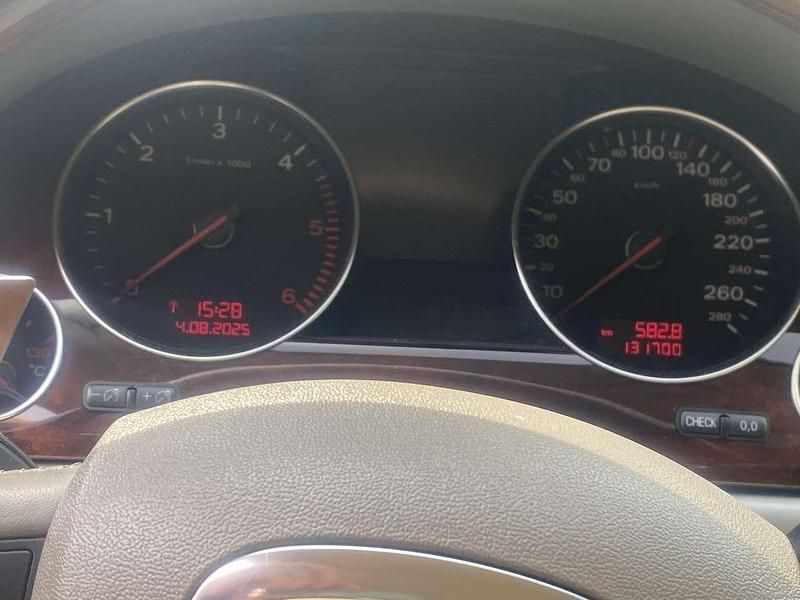 Beige Gebraucht 2008 Audi A8 Limousine | 12.000 € (Fairer Preis) - Bild 1/4