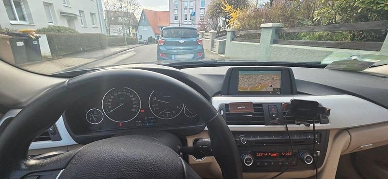 Gebraucht BMW 320 Efficient Dynamics 163 PS (119 kW) 2015 Grau Kombi