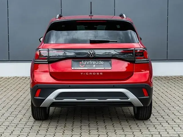 Gebraucht VW T-Cross Goal 150 PS (110 kW) 2025 Rot SUV