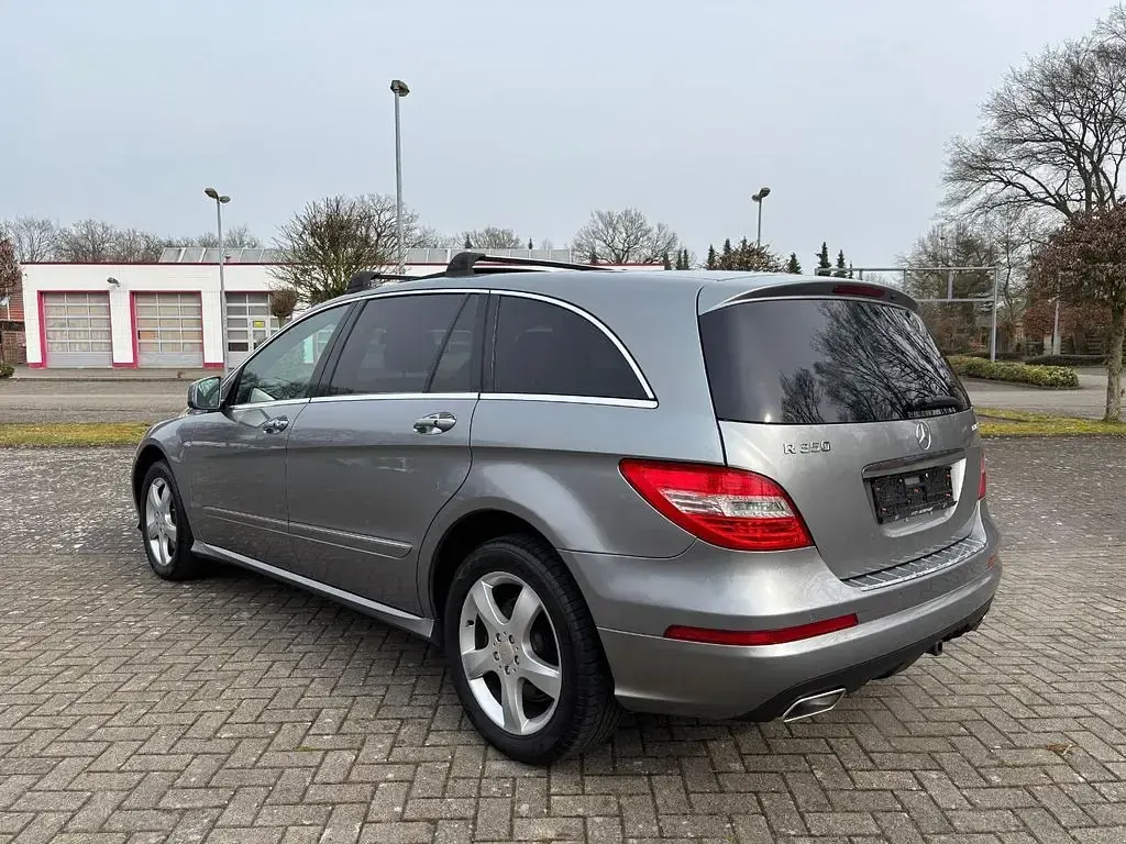 Gebraucht Mercedes R350 211 PS (155 kW) 2012 Grau Kombi