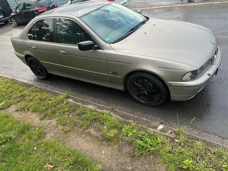 Gebraucht BMW 520 170 PS (125 kW) 2003 Grau Limousine