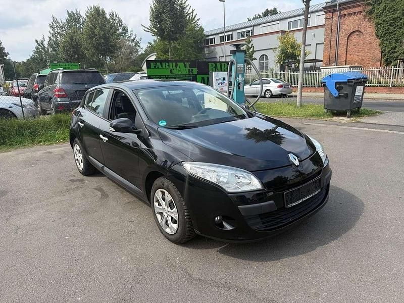 Schwarz Gebraucht 2011 Renault Mégane III Authentique Limousine | 3.300 € (Fairer Preis) - Bild 1/4