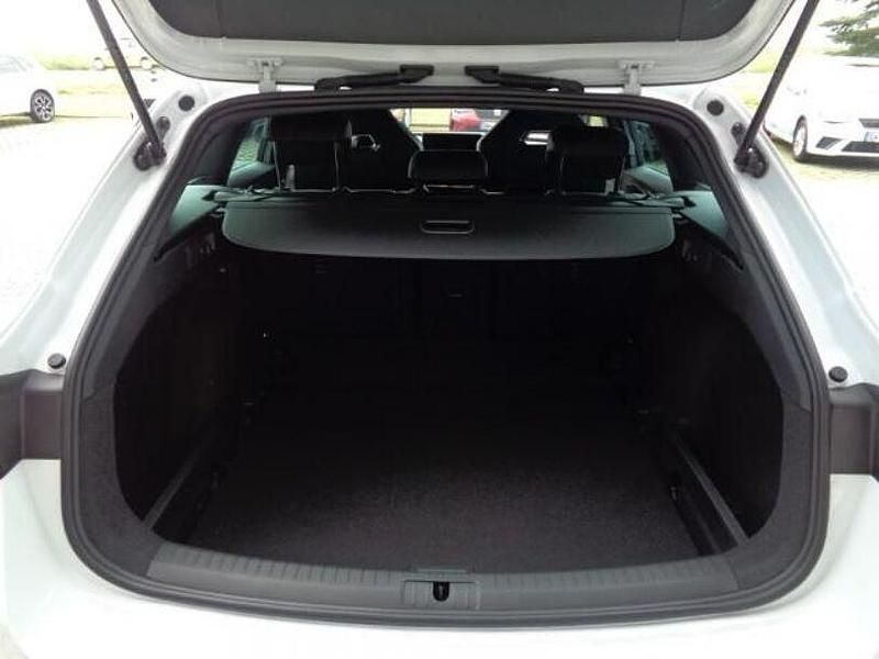 Gebraucht Cupra Leon 150 PS (110 kW) 2023 Weiß Limousine