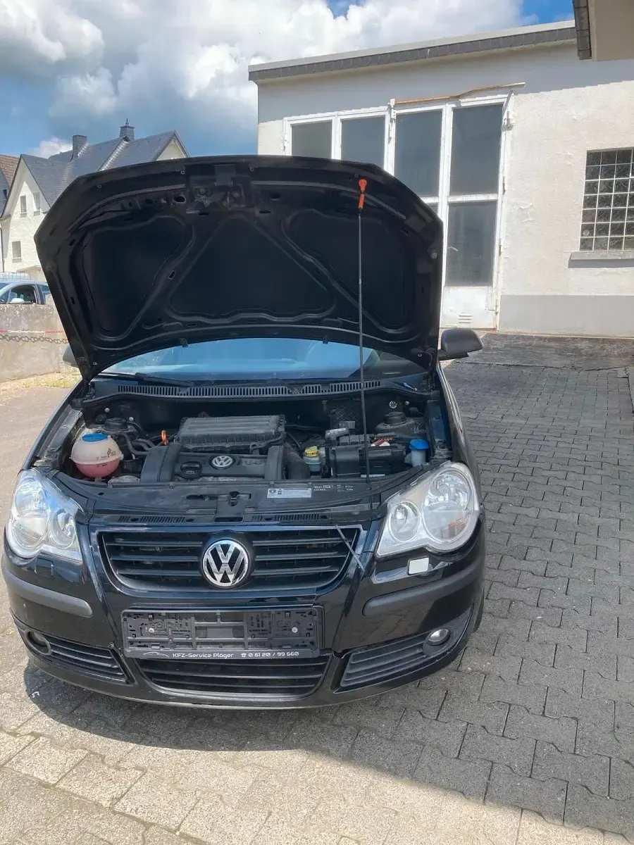 Gebraucht VW Polo 75 PS (55 kW) 2007 Schwarz Kleinwagen