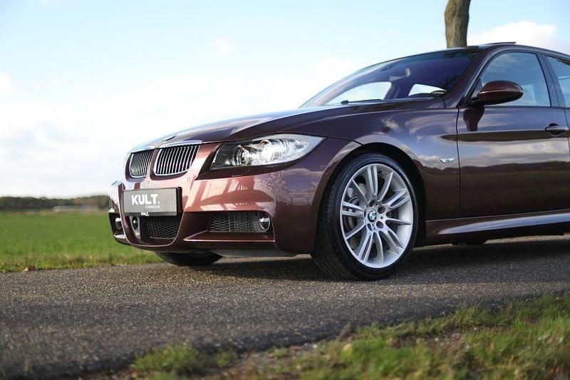 Gebraucht BMW 330 Performance 258 PS (189 kW) 2005 Rot Limousine