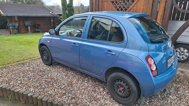 Blau Gebraucht 2005 Nissan Micra Kleinwagen | 350 € (Superpreis) - Bild 1/4