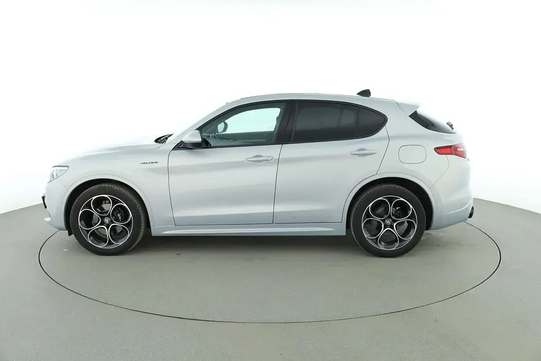 Gebraucht Alfa Romeo Stelvio Veloce 209 PS (153 kW) 2020 Silber SUV