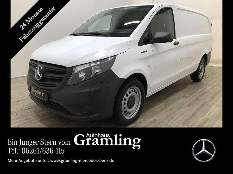 Gebraucht Mercedes e-Vito 85 kW (116 PS) 2023 Arktikweiß Van / Kleinbus