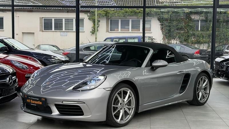 Silber Gebraucht 2018 Porsche 718 Boxster Cabrio | 51.950 € (Superpreis) - Bild 1/4
