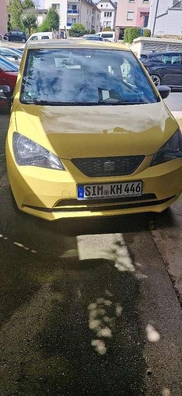 Gelb Gebraucht 2016 Seat Mii Kleinwagen | 4.250 € (Guter Preis) - Bild 1/4