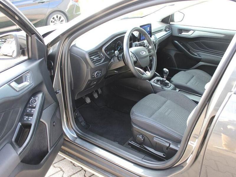 Gebraucht Ford Focus Active 125 PS (91 kW) 2019 Grau Limousine