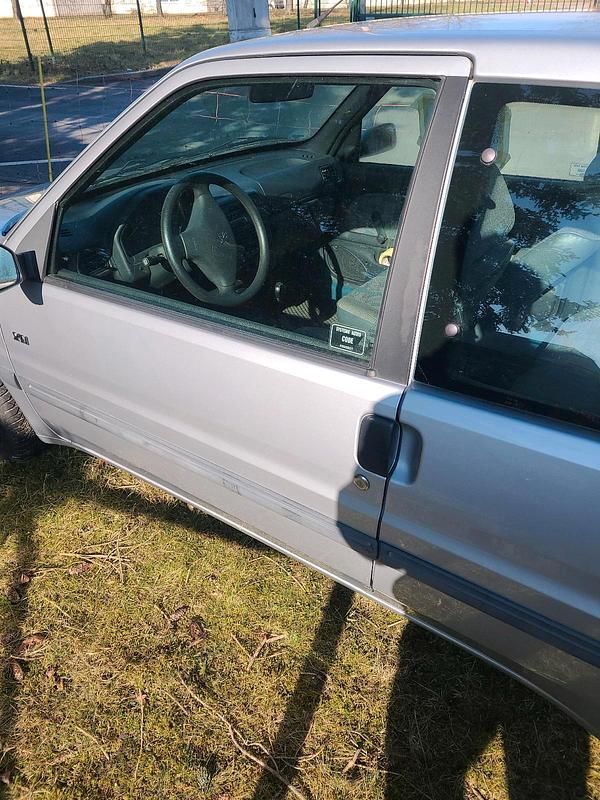 Gebraucht Peugeot 106 60 PS (44 kW) 1996 Silber Kleinwagen