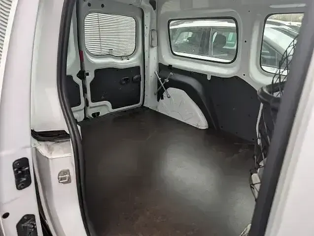 Gebraucht Renault Kangoo 95 PS (69 kW) 2019 Weiss Van / Kleinbus