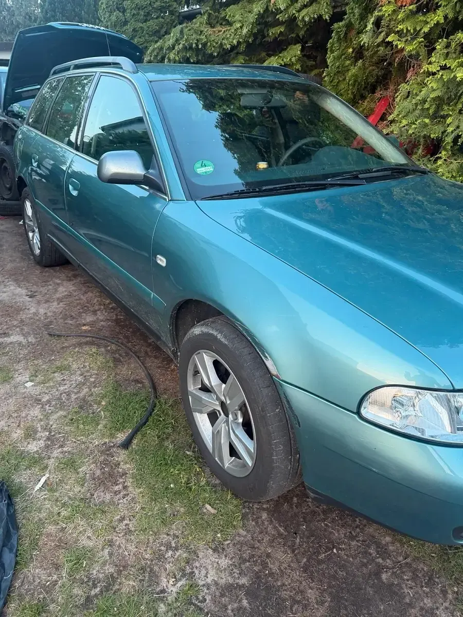 Gebraucht Audi A4 150 PS (110 kW) 1999 Grün Kombi