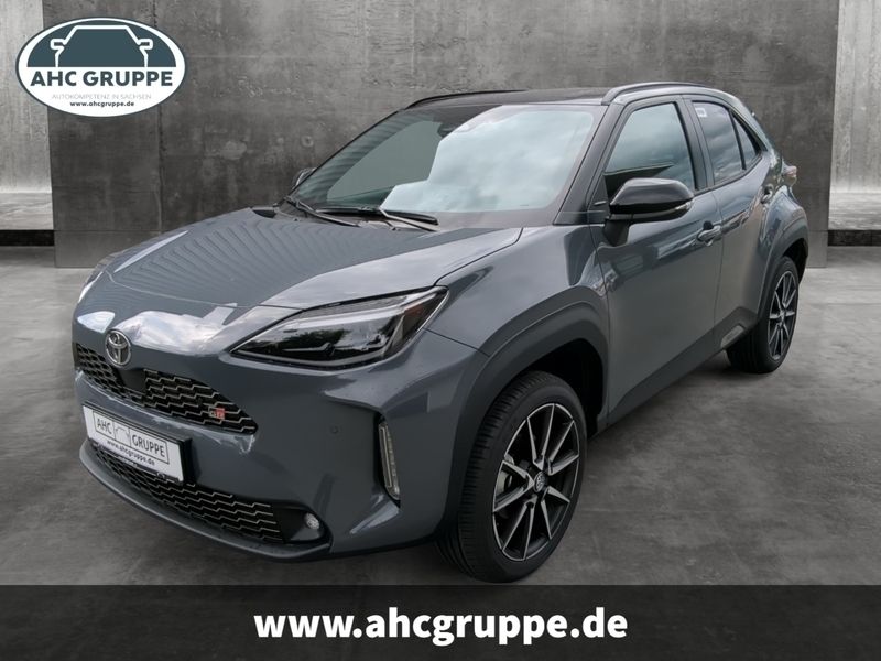 Grau Neu 2025 Toyota Yaris Cross Connect Style SUV | 38.429 € - Bild 1/4