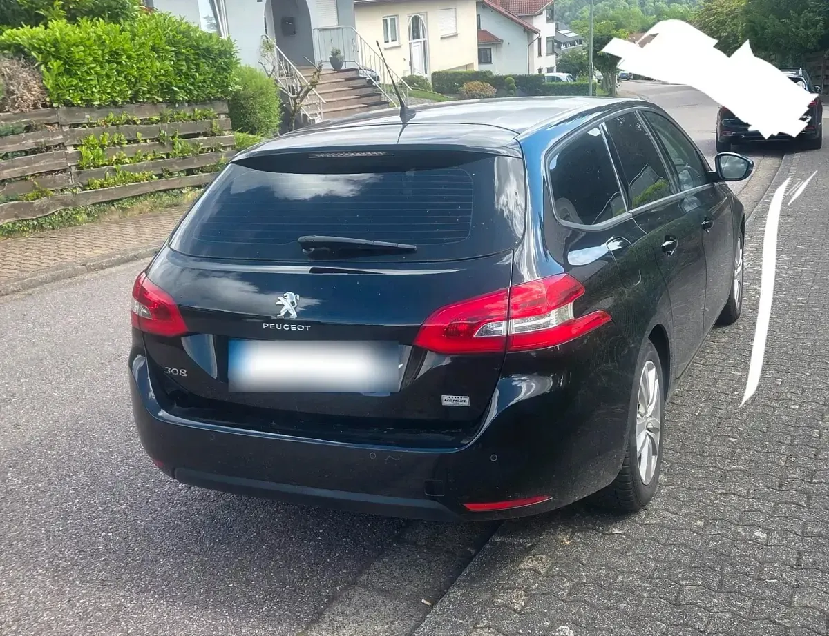 Gebraucht Peugeot 308 SW 131 PS (96 kW) 2020 Schwarz Kombi