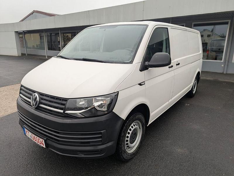 Weiß Gebraucht 2017 VW Transporter Van | 12.990 € (Fairer Preis) - Bild 1/4