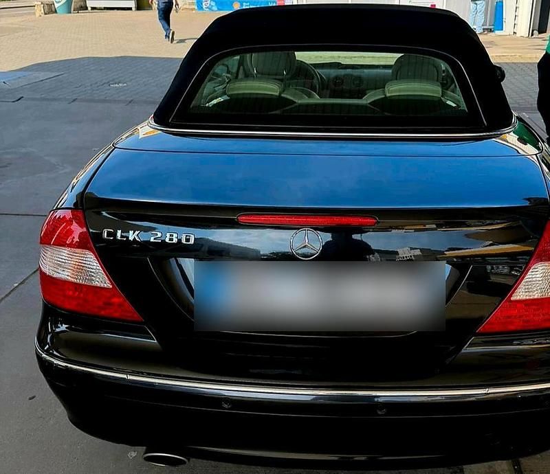Gebraucht Mercedes CLK280 231 PS (169 kW) 2005 Schwarz Cabrio