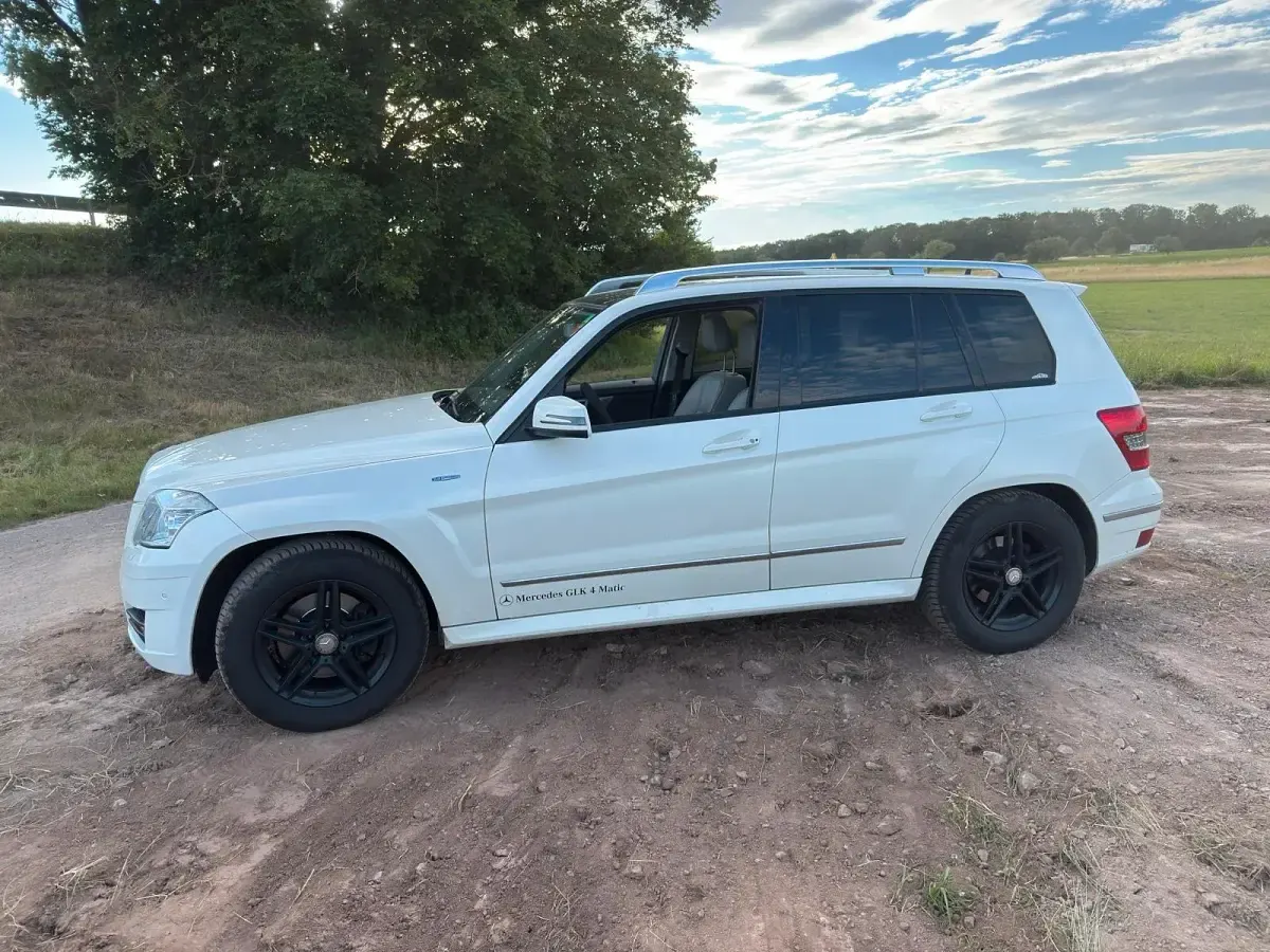 Gebraucht Mercedes GLK220 170 PS (125 kW) 2012 Weiß SUV