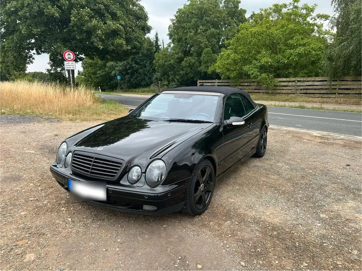 Gebraucht Mercedes CLK320 218 PS (160 kW) 2000 Schwarz Cabrio