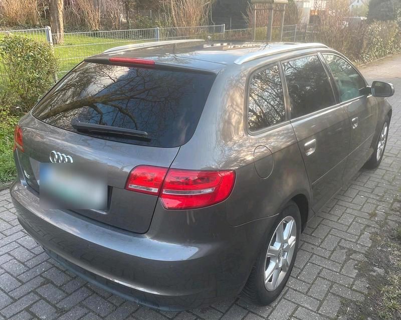 Gebraucht Audi A3 Sport 105 PS (77 kW) 2012 Braun Kleinwagen
