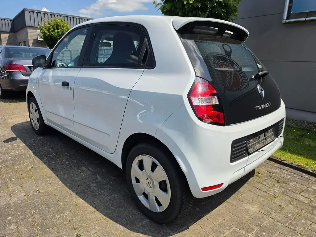 Gebraucht Renault Twingo Life 71 PS (52 kW) 2016 Weiß Kleinwagen