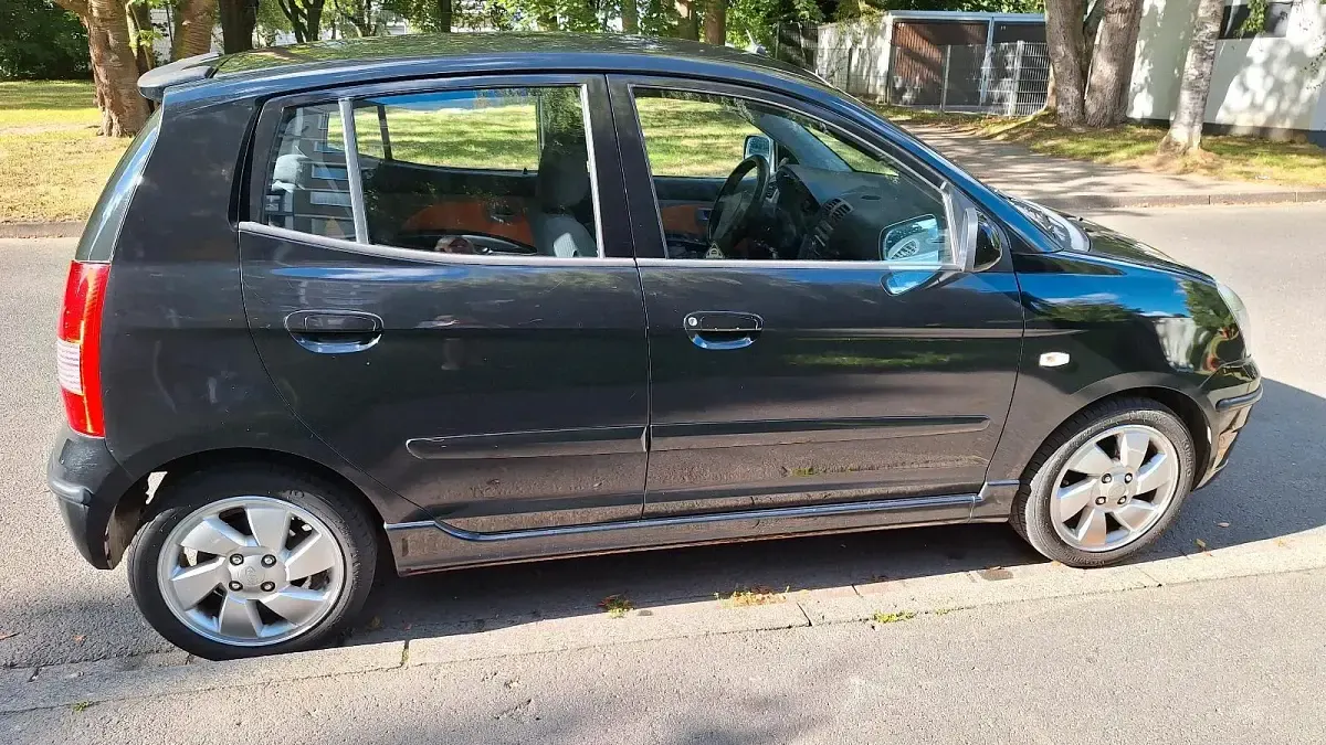 Gebraucht Kia Picanto 65 PS (47 kW) 2006 Schwarz Kleinwagen