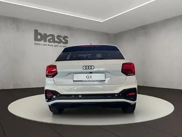 Neu Audi Q2 Ambiente 150 PS (110 kW) 2026 Gletscherweiß metallic SUV