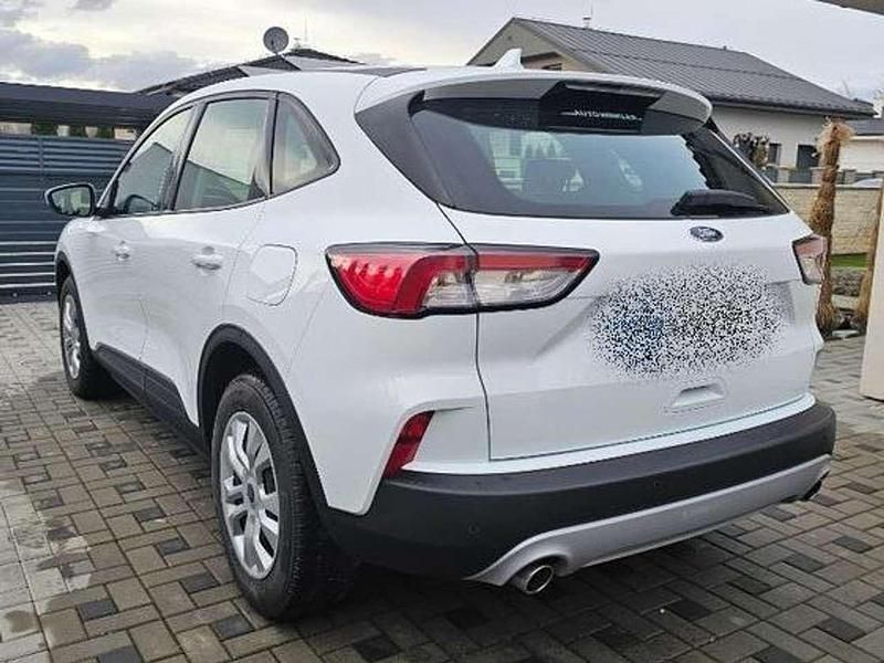 Używany Ford Kuga Titanium 120 KM (88 kW) 2021 Biały SUV