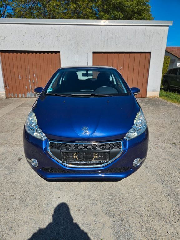 Violet Gebraucht 2014 Peugeot 208 Kleinwagen | 4.500 € (Superpreis) - Bild 1/4