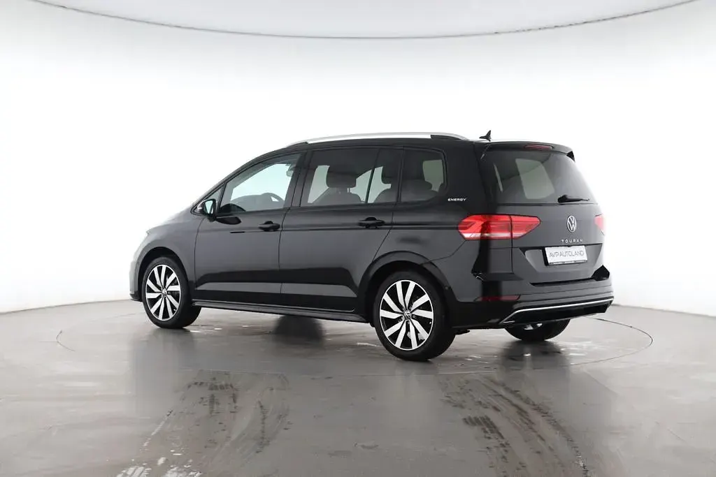 Neu VW Touran R-line 150 PS (110 kW) 2026 Grenadillschwarz Van / Kleinbus