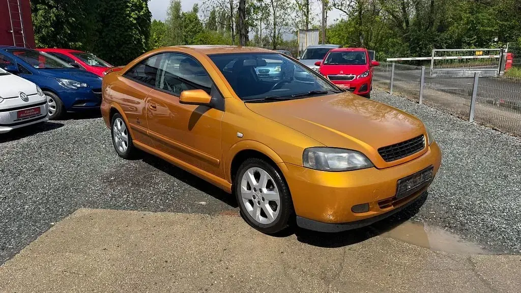 Używany Opel Astra 116 KM (85 kW) 2000 Złoty