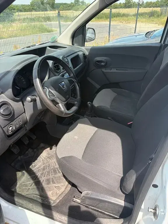 Gebraucht Dacia Dokker 90 PS (66 kW) 2017 Weiß Van / Kleinbus
