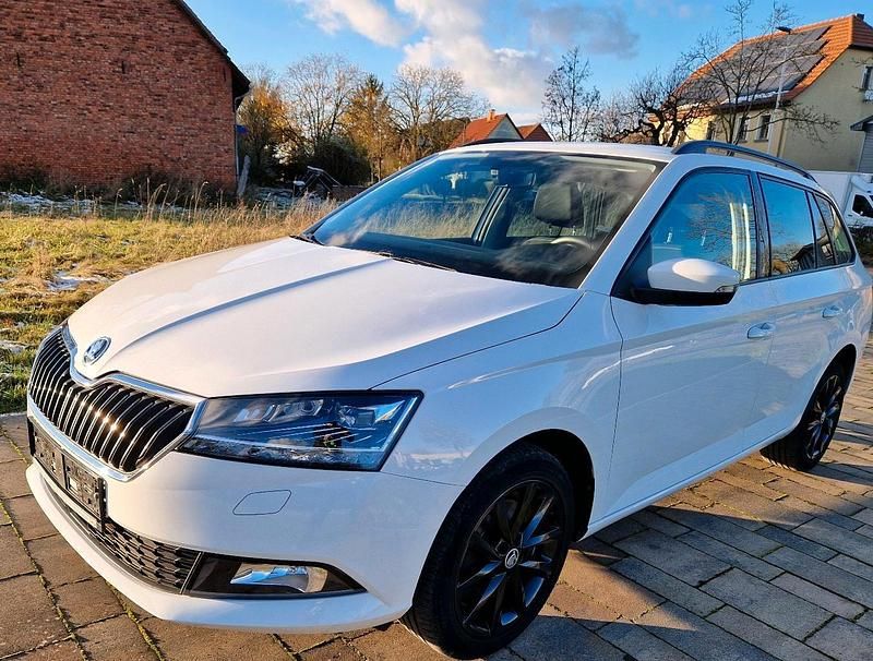 Weiß Gebraucht 2019 Skoda Fabia Kombi | 10.250 € (Guter Preis) - Bild 1/4