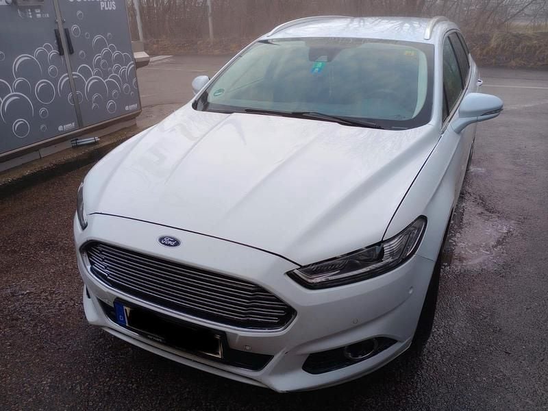Weiß Gebraucht 2017 Ford Mondeo Kombi | 7.800 € (Guter Preis) - Bild 1/4