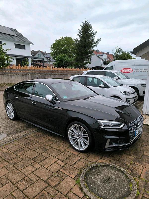 Schwarz Gebraucht 2017 Audi S5 Sportback Kleinwagen | 26.150 € (Etwas zu teuer) - Bild 1/4