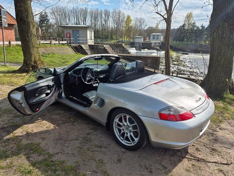 Gebraucht Porsche Boxster 228 PS (167 kW) 2002 Silber Cabrio