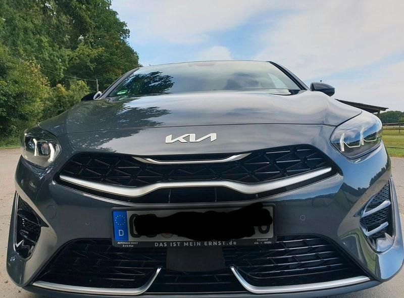 Gebraucht Kia ProCeed GT-Line 160 PS (117 kW) 2022 Grau Kombi