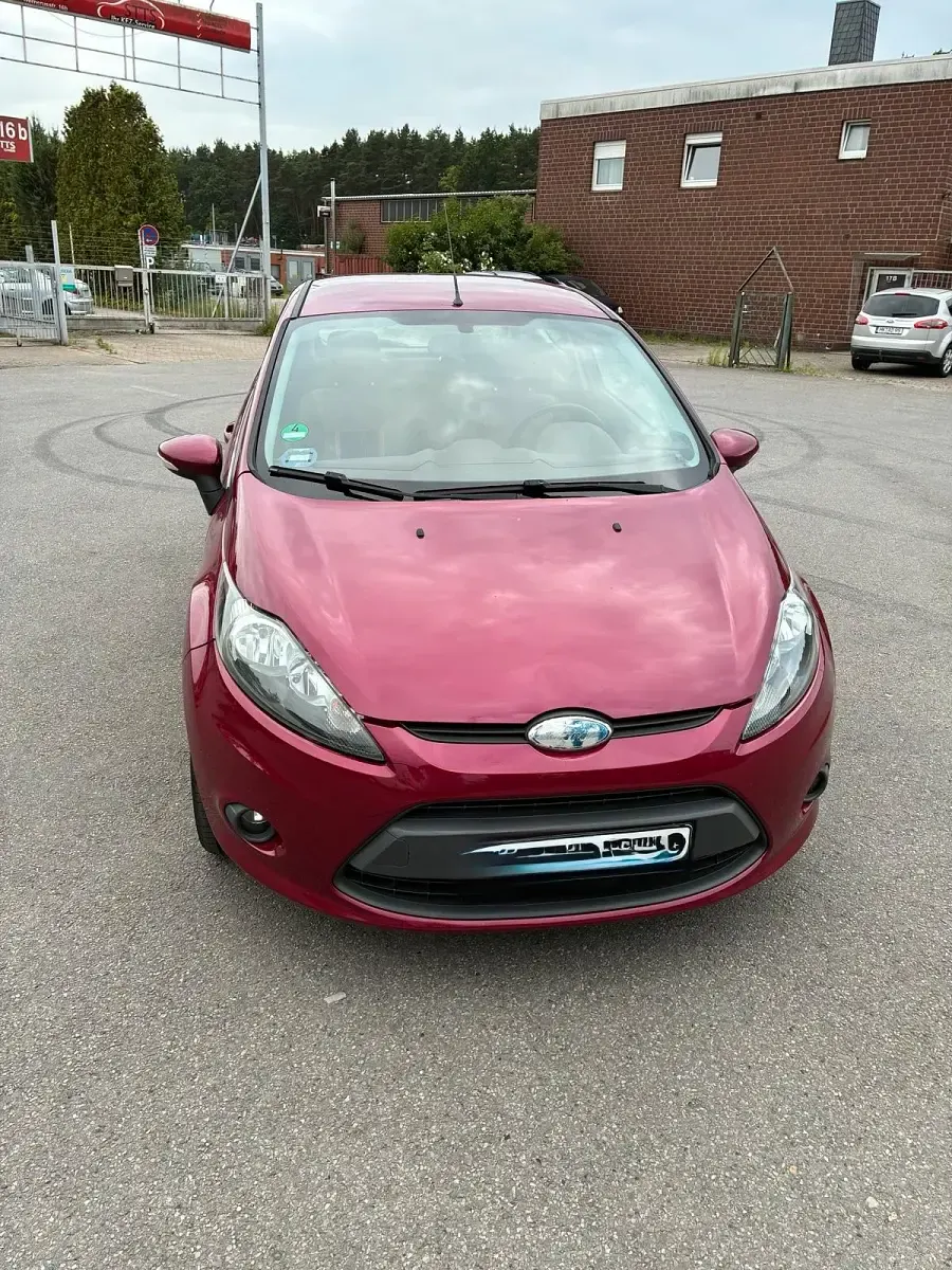 Gebraucht Ford Fiesta 82 PS (60 kW) 2008 Rot Kleinwagen