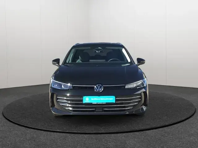 Gebraucht VW Passat Business 150 PS (110 kW) 2024 Grenadillschwarz metallic Kombi