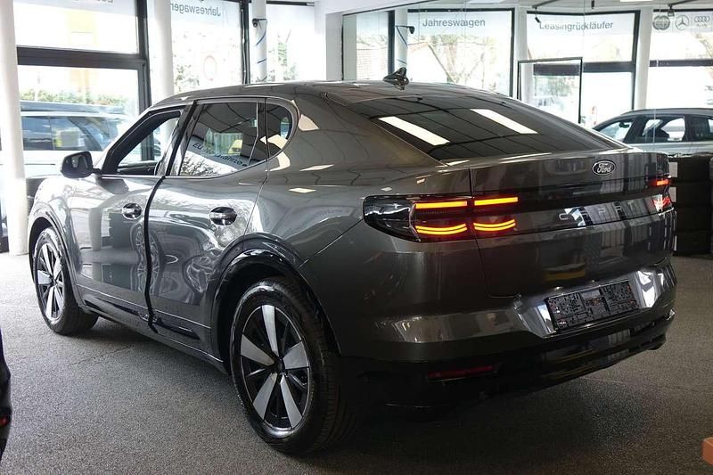 Używany Ford Capri Extended Range 210 kW (286 KM) 2025 Szary SUV