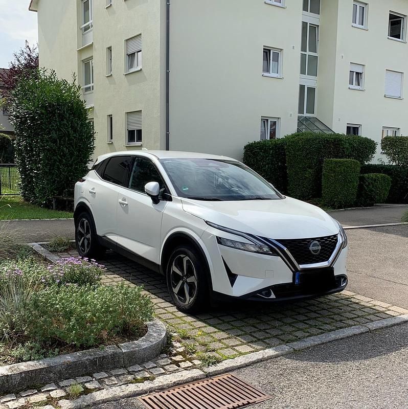 Weiß Gebraucht 2023 Nissan Qashqai SUV | 19.900 € (Superpreis) - Bild 1/4