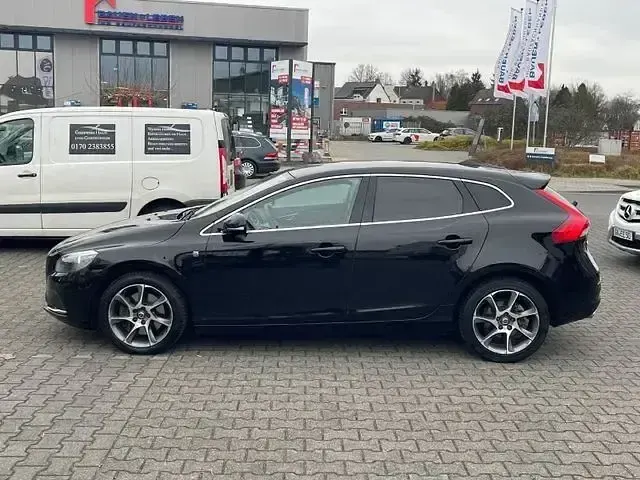 Usata Volvo V40 Ocean Race 221 CV (162 kW) 2016 Nero Berlina