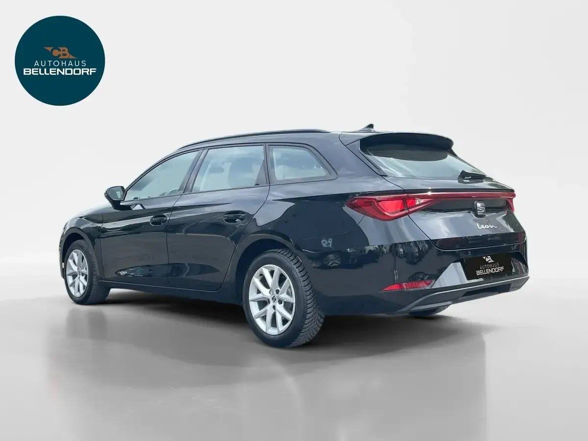 Usata Seat Leon Style 150 CV (110 kW) 2023 Nero Station wagon