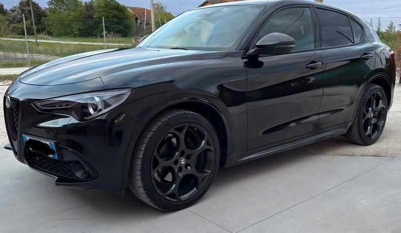 Schwarz Gebraucht 2020 Alfa Romeo Stelvio Veloce SUV | 29.990 € - Bild 1/4