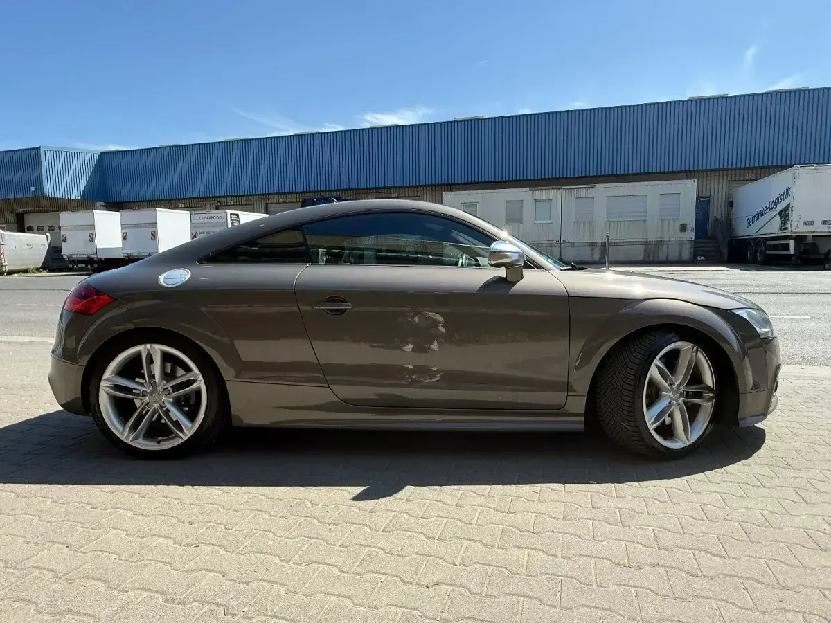 Gebraucht Audi TTS Design 272 PS (200 kW) 2011 Grau Coupé