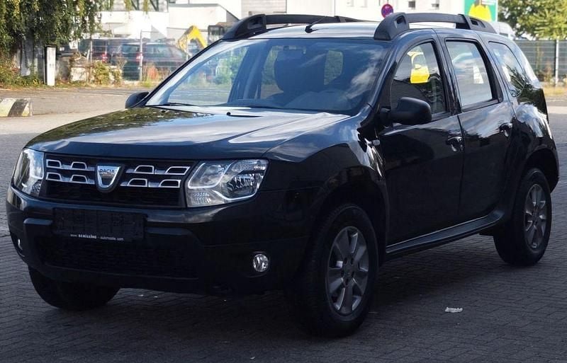 Schwarz Gebraucht 2017 Dacia Duster Lauréate SUV | 7.850 € (Superpreis) - Bild 1/4