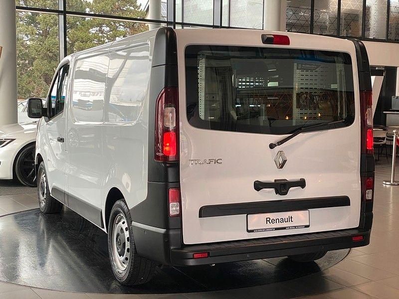 Gebraucht Renault Trafic 131 PS (96 kW) 2022 Weiß Van / Kleinbus