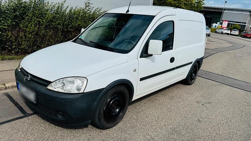 Weiß Gebraucht 2007 Opel Combo Van / Kleinbus | 2.799 € (Fairer Preis) - Bild 1/4