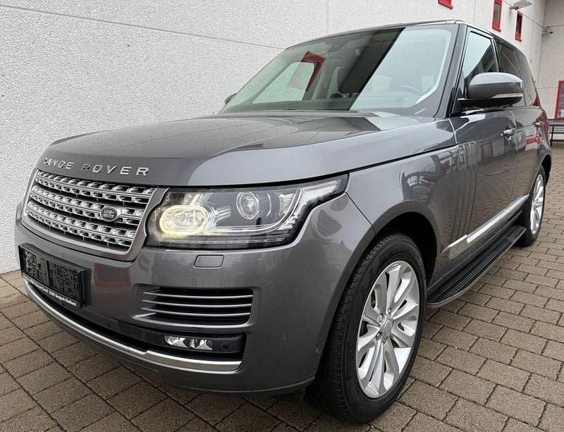 Grau Gebraucht 2015 Land Rover Range Rover Vogue SUV | 24.900 € (Superpreis) - Bild 1/4